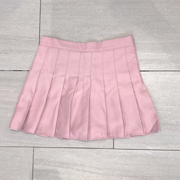 Dresses & Skirts - Baby Pink Pleated Mini Skirt Built-In Shorts